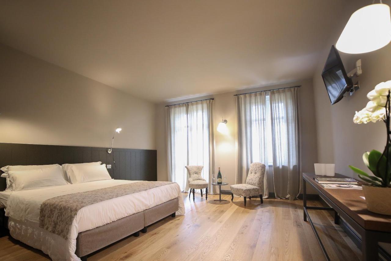 Locanda Ferro Uno, Golf Citta Di Asti Ngoại thất bức ảnh