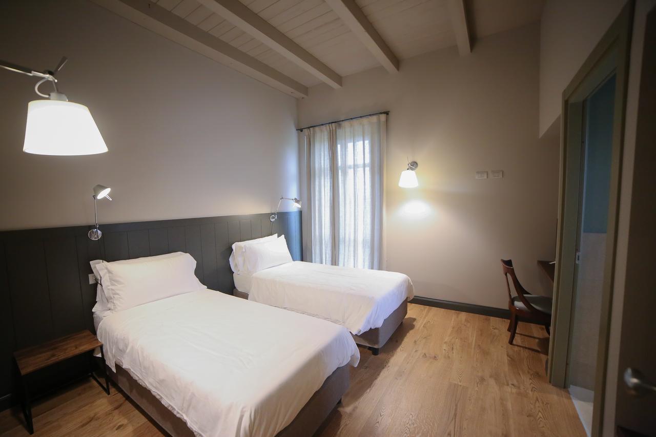 Locanda Ferro Uno, Golf Citta Di Asti Ngoại thất bức ảnh