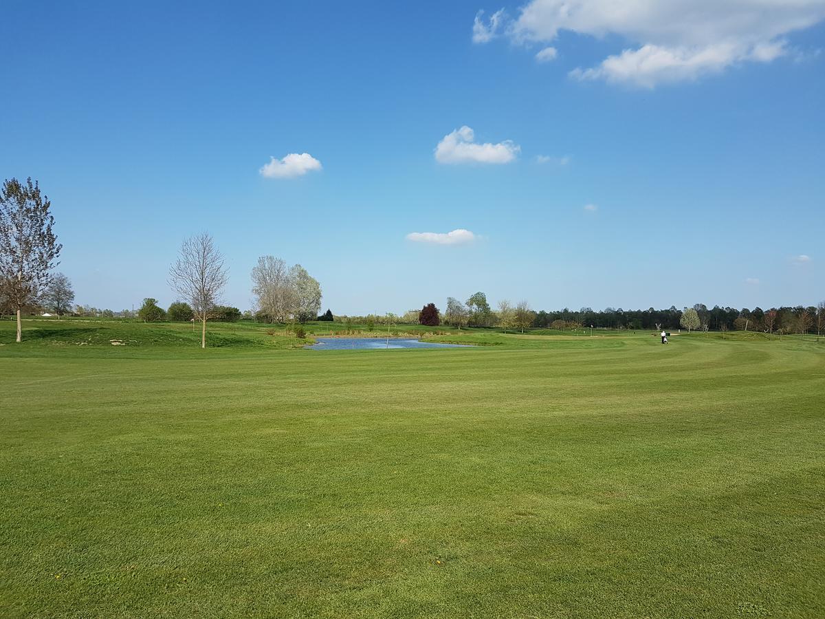 Locanda Ferro Uno, Golf Citta Di Asti Ngoại thất bức ảnh